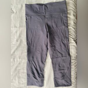 Lululemon black cropped leggings size 6